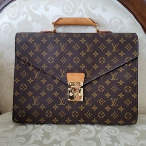 Louis Vuitton Rare No. 230 Monogram Serviette Portable Pliante Bag 646lvs317